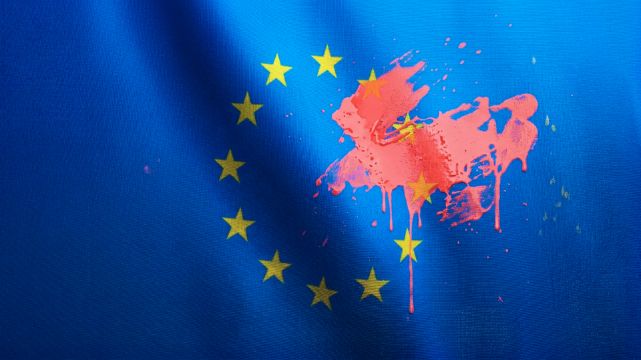 „Populiści nienawidzą kompromisu”. Były irlandzki ambasador o UE, polexicie i dezinformacji