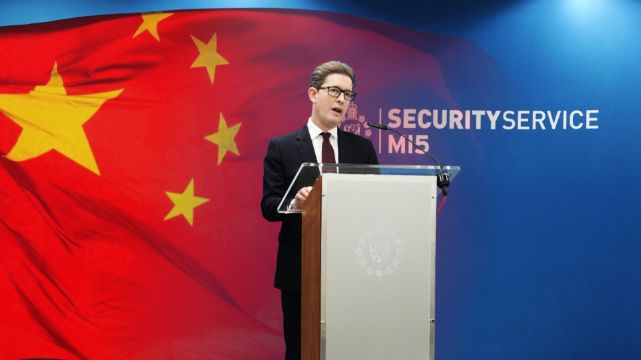 Granty na badania i nowoczesną technologię. MI5 wskazuje na chiński wywiad 