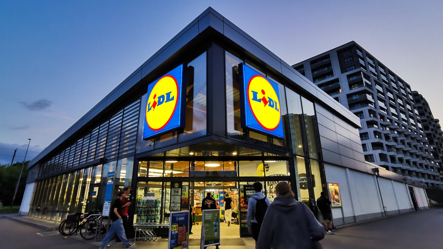 Święcenie sklepu. „Ufam, że w swoich zasięgach Pan Bóg jest tak potężny, jak Lidl” 