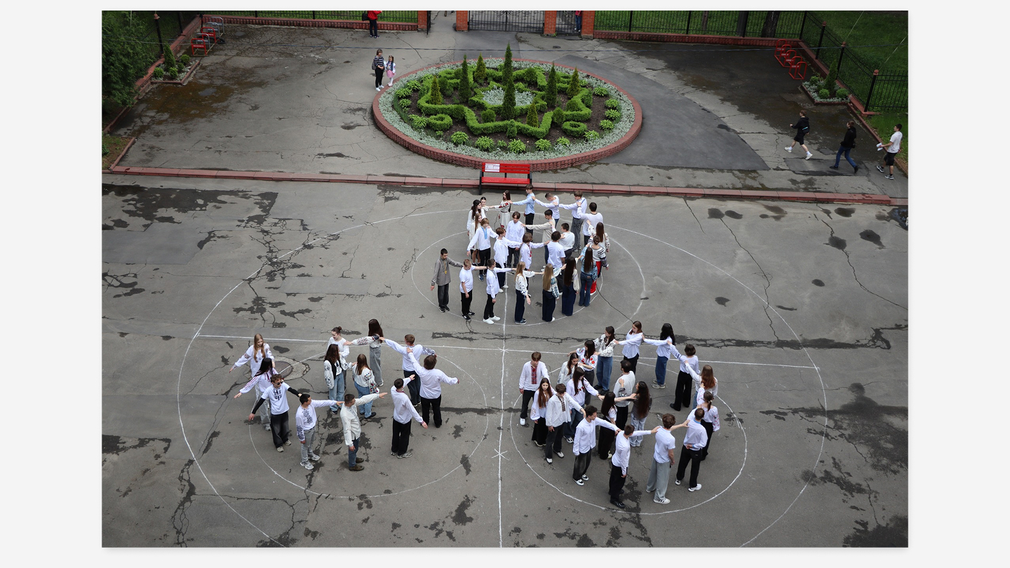 Flashmob w szkole w Winnicy. (fot. FB)
