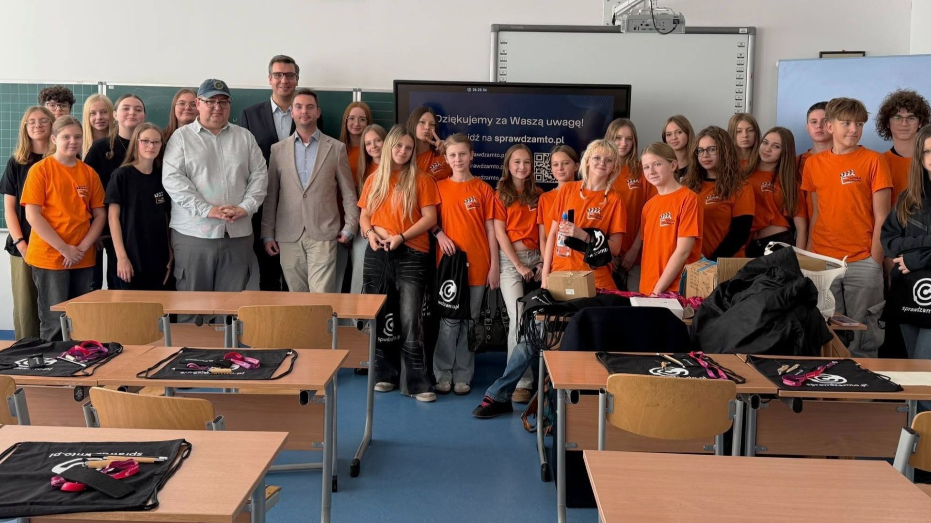 SprawdzamTo.pl na trasie „Polski na Tak”. Warsztaty dla uczniów z Ostrowa Wielkopolskiego 