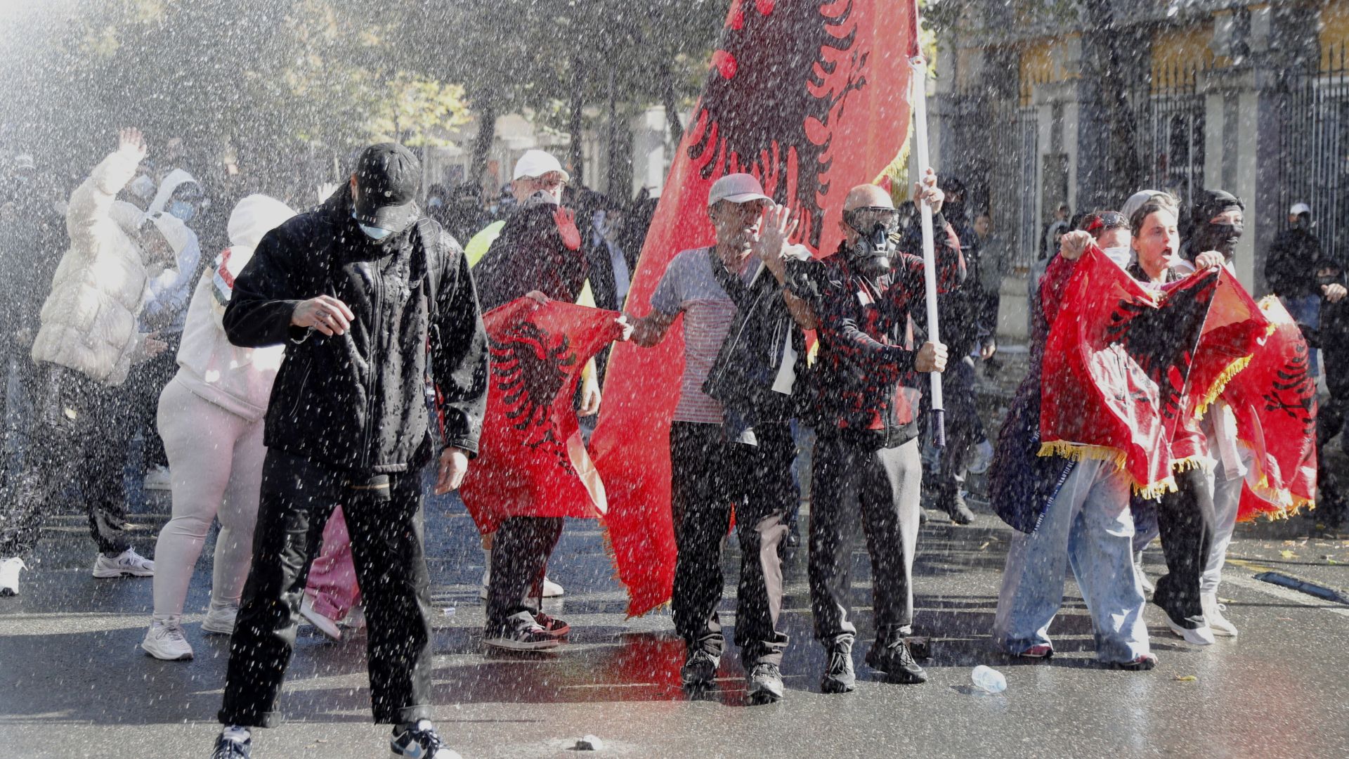 Protesty w Tiranie (fot. PAP/EPA)