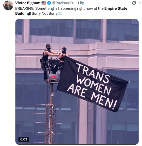 Fałszywy baner na Empire State Building (fot. X.com)