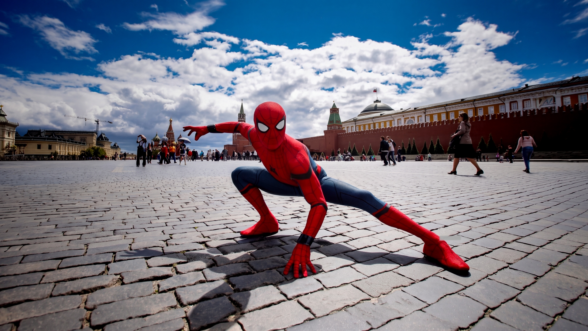 Ten sam „Spider-Man”, trzy różne cenzury