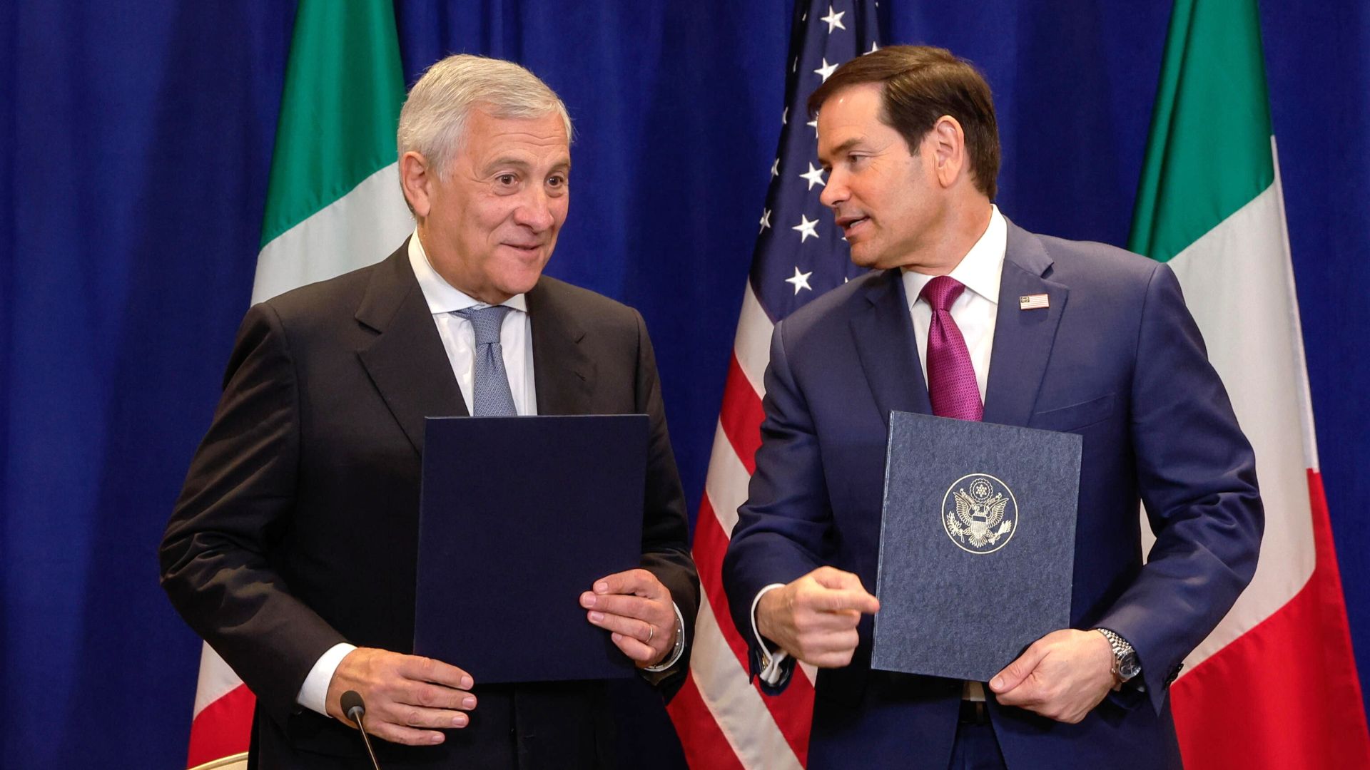 Minister spraw zagranicznych Antonio Tajani z sekretarzem stanu USA, Marco Rubio (fot. PAP/EPA/G.Lami)