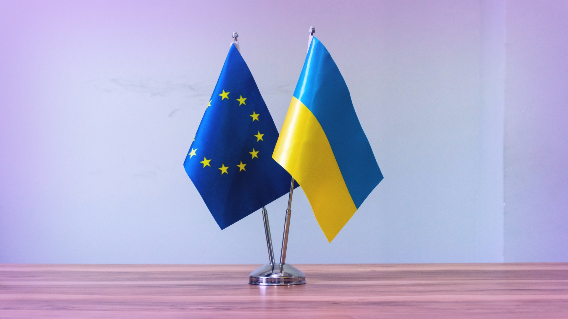 Rosyjska dezinformacja uderza w Polskę. Miliardy wyświetleń kampanii przeciwko Ukrainie w UE