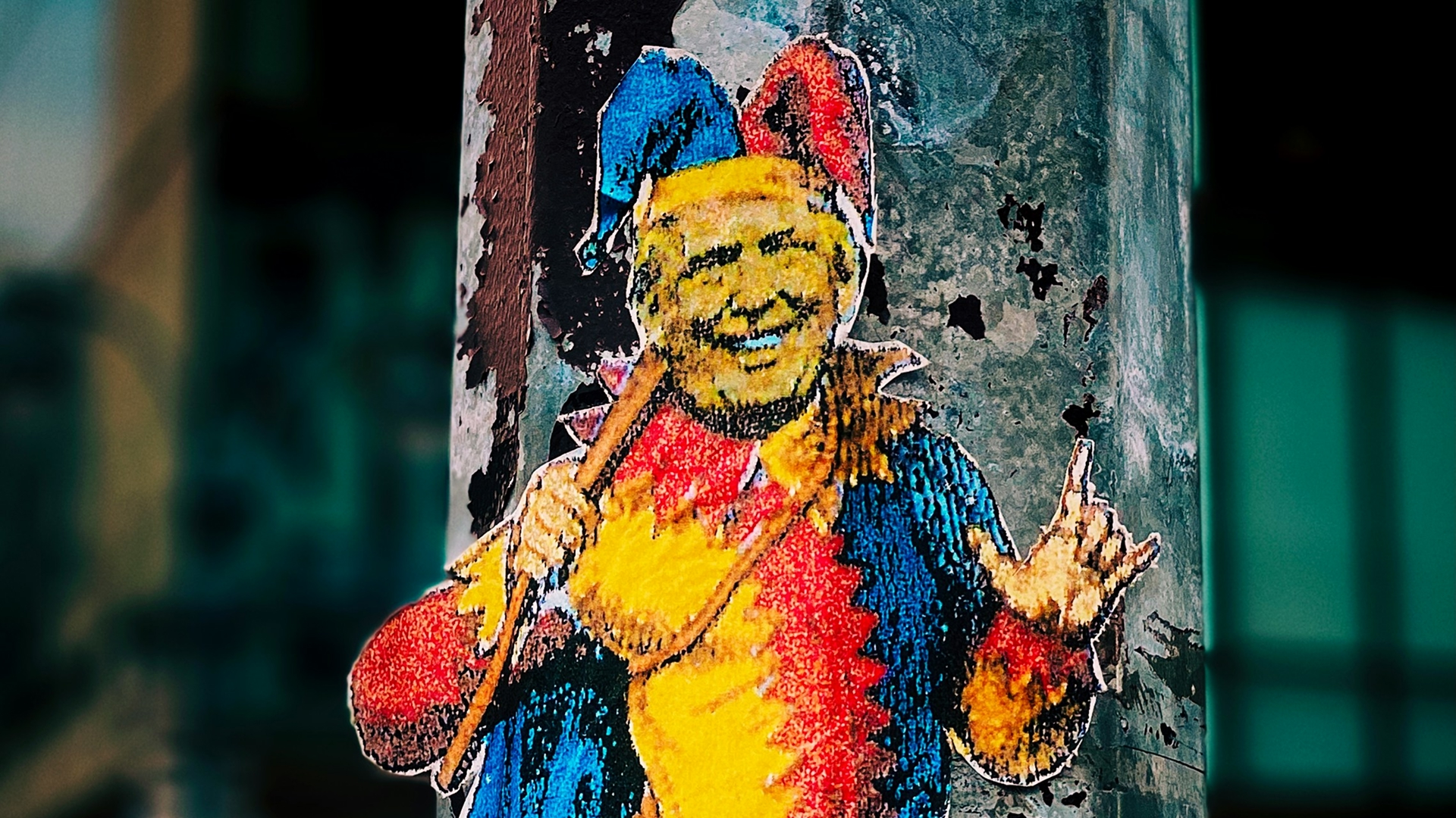 Trump tnie programy przeciw dezinformacji. Eksperci ostrzegają przed skutkami