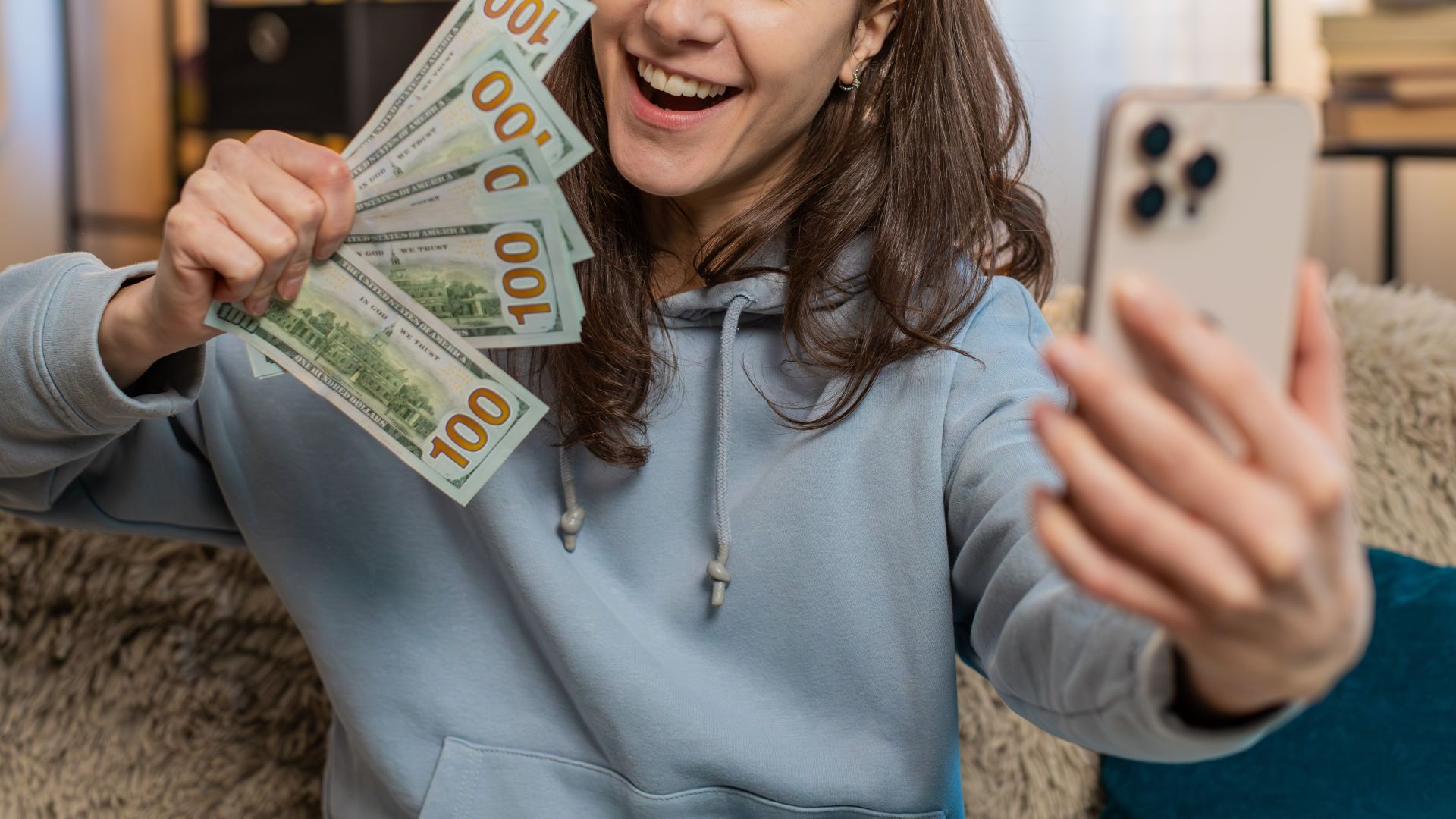 Uwaga na finansowych influencerów. Jakość ich porad budzi zastrzeżenia