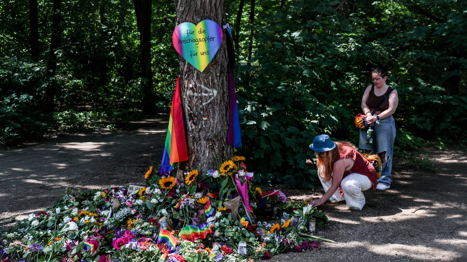 Baner z twarzą berlińskiego zamachowca? To fotomontaż, który miał poróżnić Niemców 